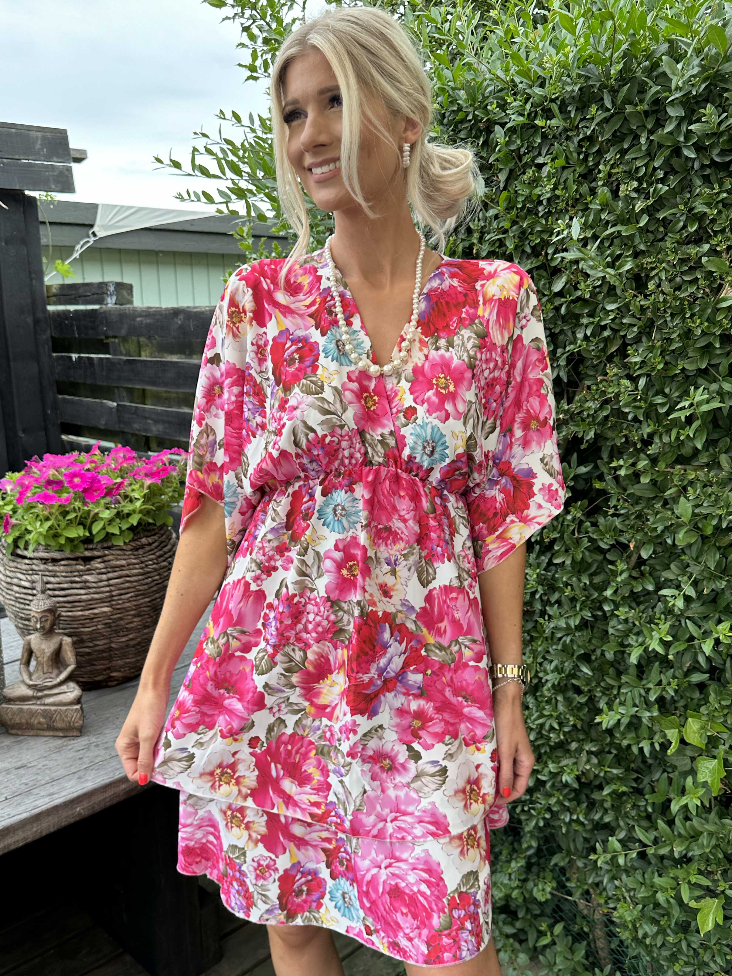 Giada - Kort kjole med blomsterprint